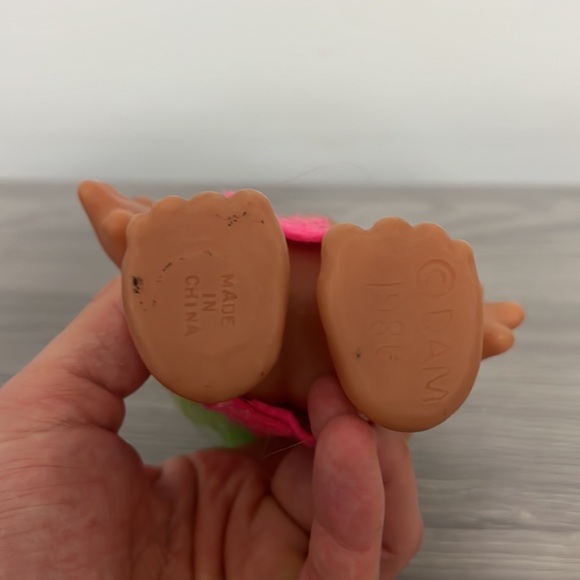 Vintage Dam Troll with Green Hair and Pink Felt Shirt or Dress - Picture 6 of 7